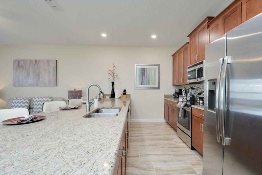 Pleasant House In Storey Lake Near Disney Kissimmee Bagian luar foto