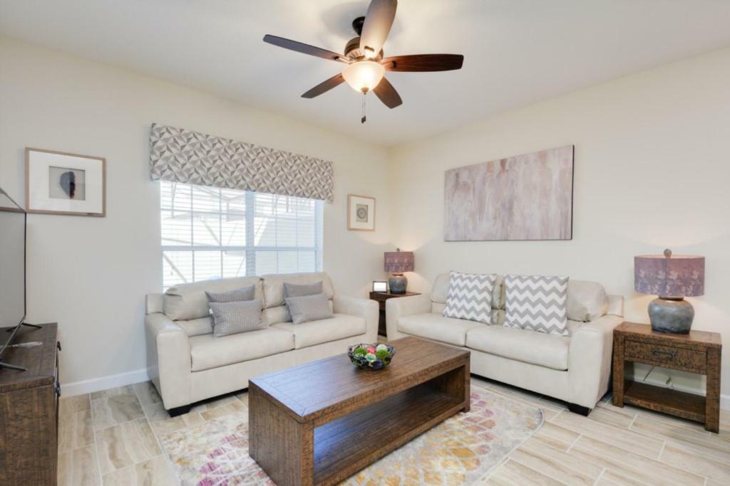 Pleasant House In Storey Lake Near Disney Kissimmee Bagian luar foto