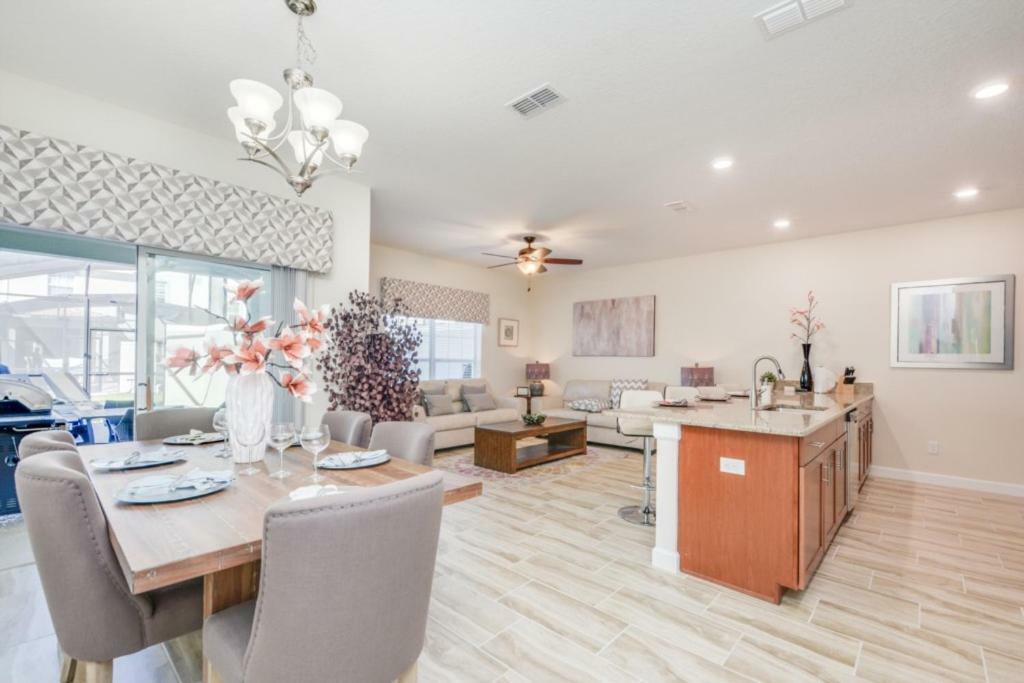 Pleasant House In Storey Lake Near Disney Kissimmee Bagian luar foto