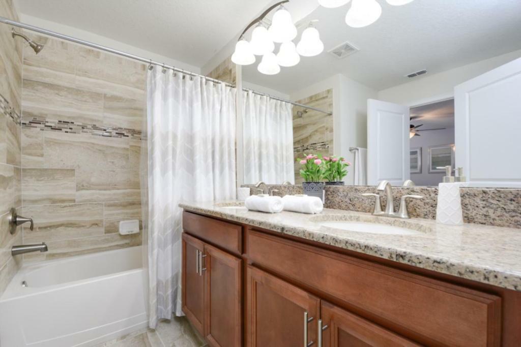 Pleasant House In Storey Lake Near Disney Kissimmee Bagian luar foto